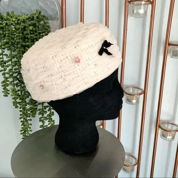 Vintage Off-White Mesh Pillbox Hat Floral Pearls - Picture 3 of 7